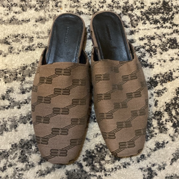 BALENCIAGA Cosy logo-jacquard canvas mules size 39 - Picture 1 of 8